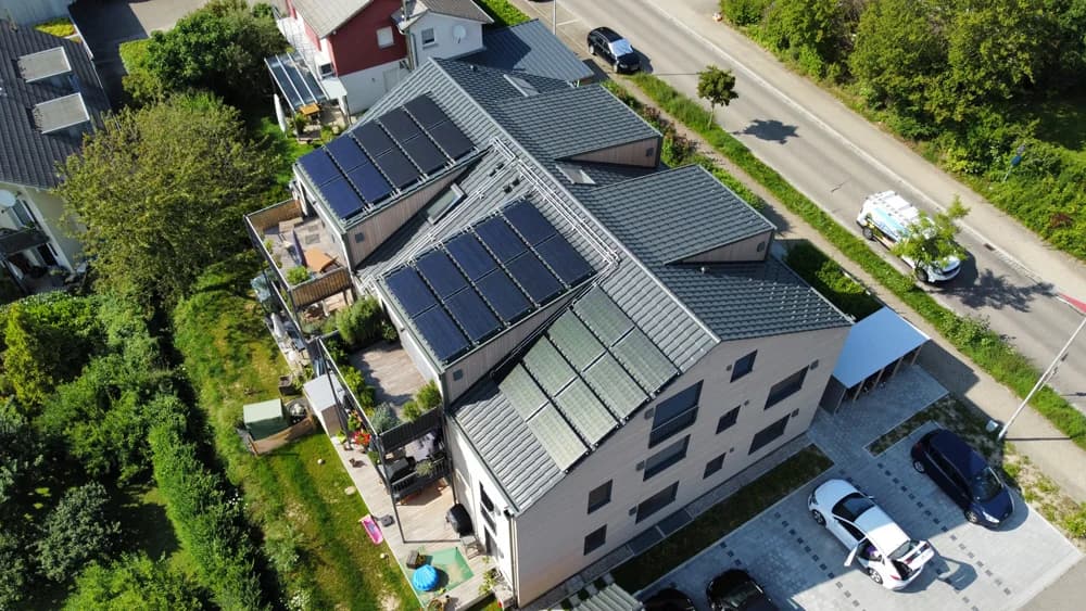 Schema einer PVT-Anlage mit Wärmepumpe